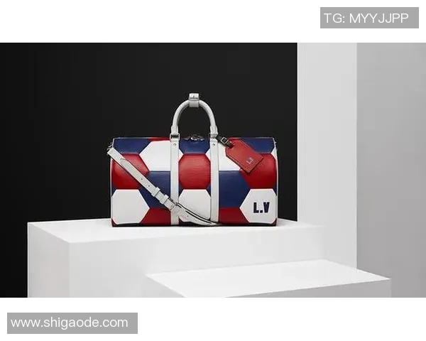 2020年足球明星的奢华包袋背后故事与时尚潮流的完美结合